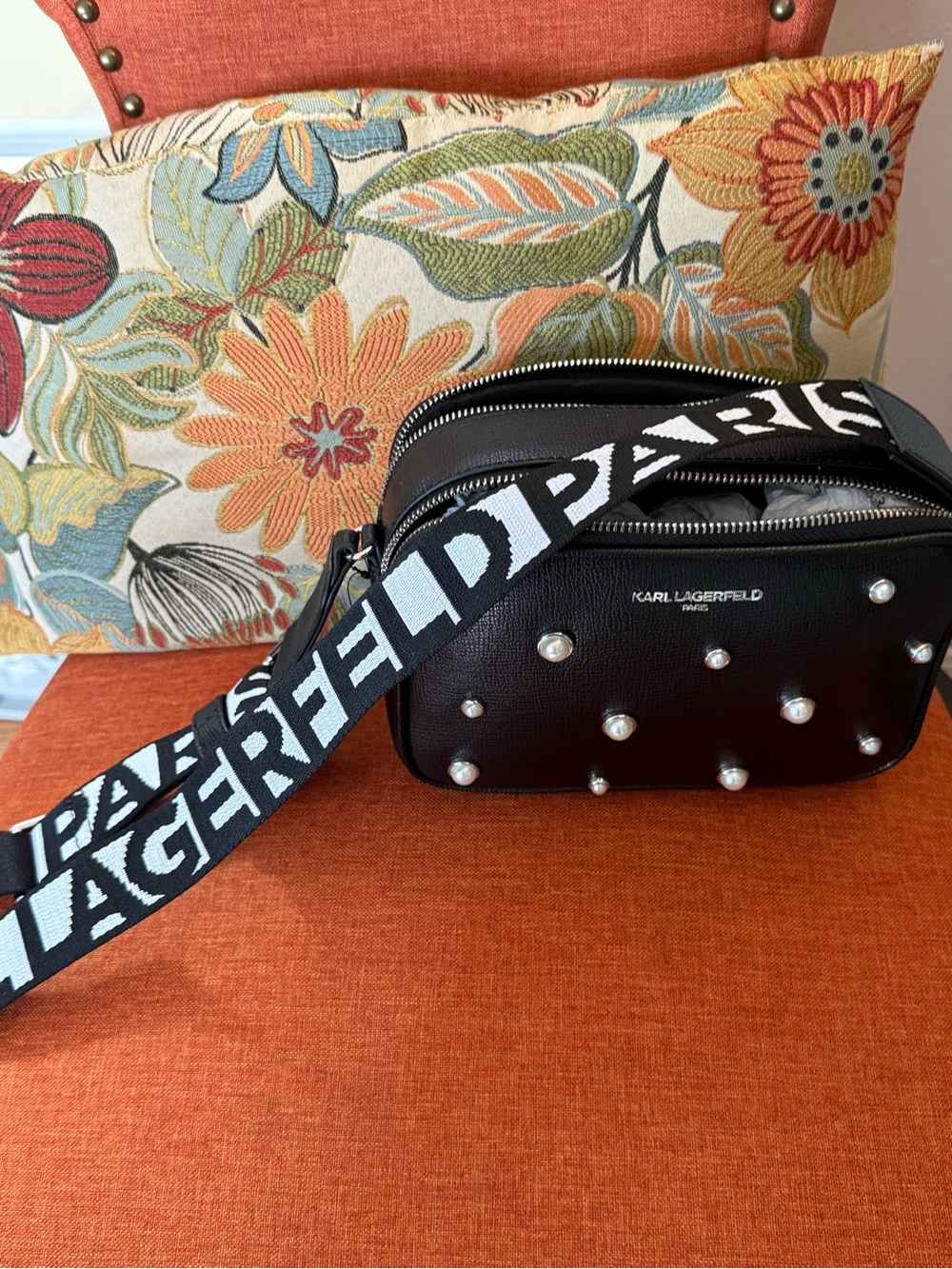 Karl Lagerfeld Paris Maybelle crossbody